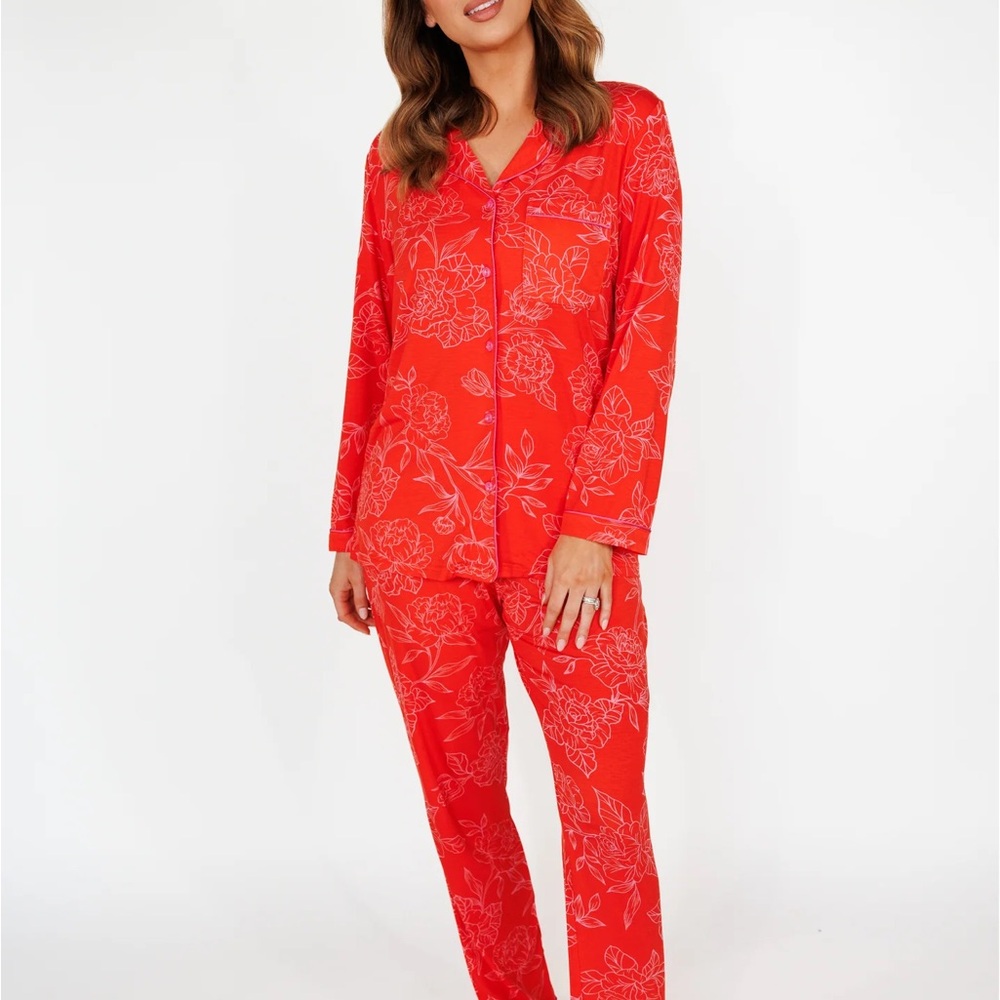 NWT Florals in Poppy Red Orange Long Sleeve & Pant Pajama Set Large